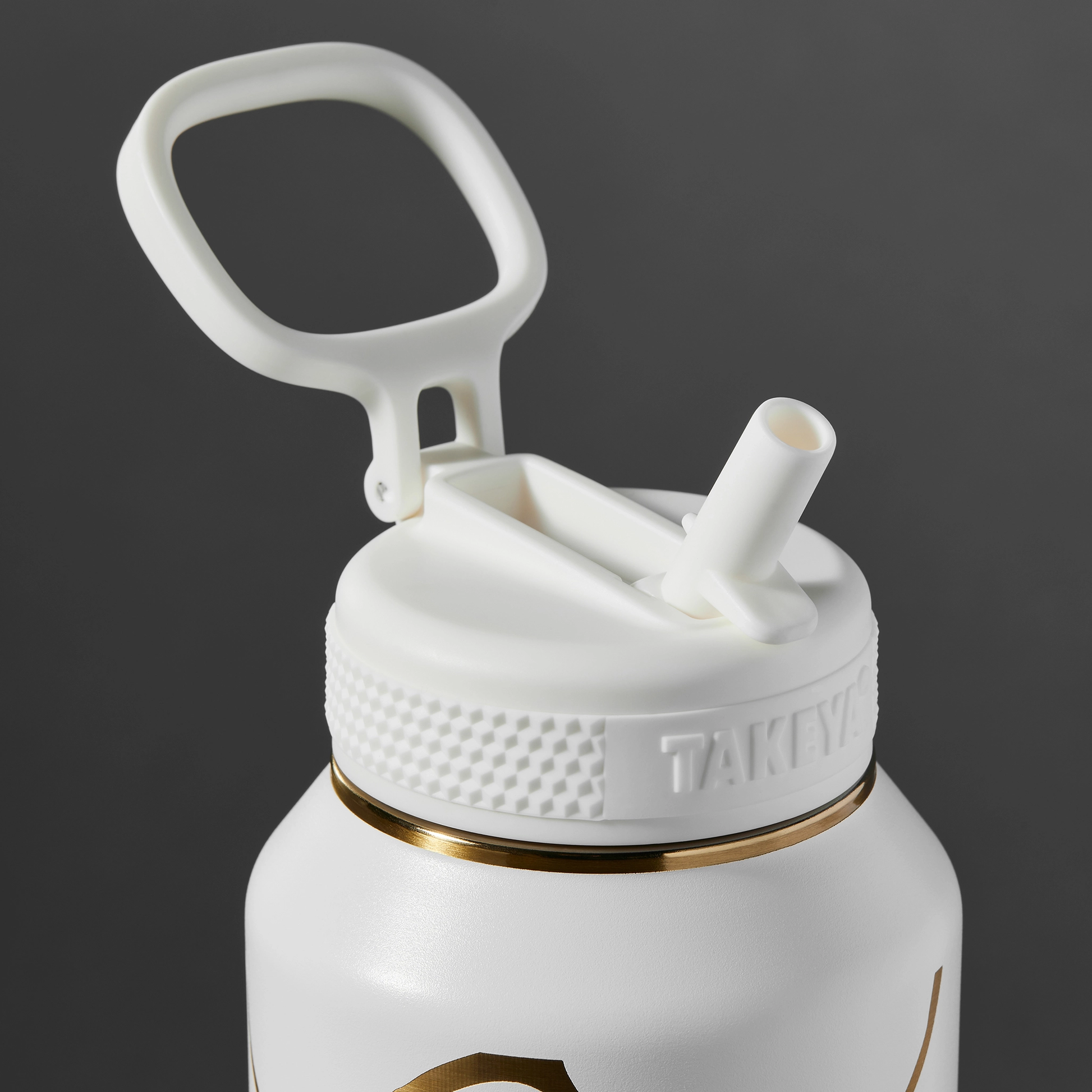 kintsugi-water-bottle-with-straw-lid-j0 51389-TK_HO25_Kintsugi_Takeya9271.png