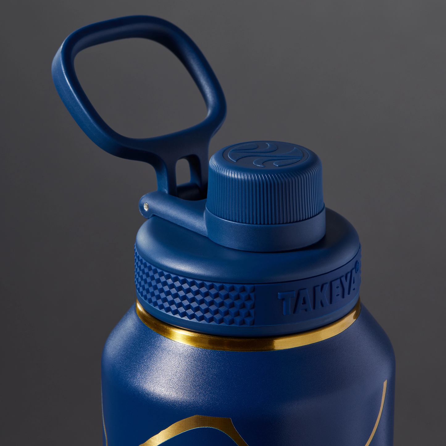 kintsugi-water-bottle-with-spout-lid-j8 51390-TK_HO25_Kintsugi_Takeya9266.png